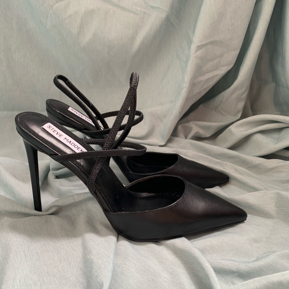 Steve Madden Valentine Heel New Size 9